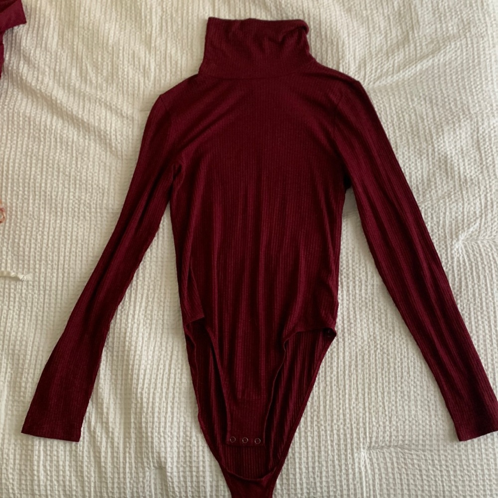 Aerie Turtleneck body suit!